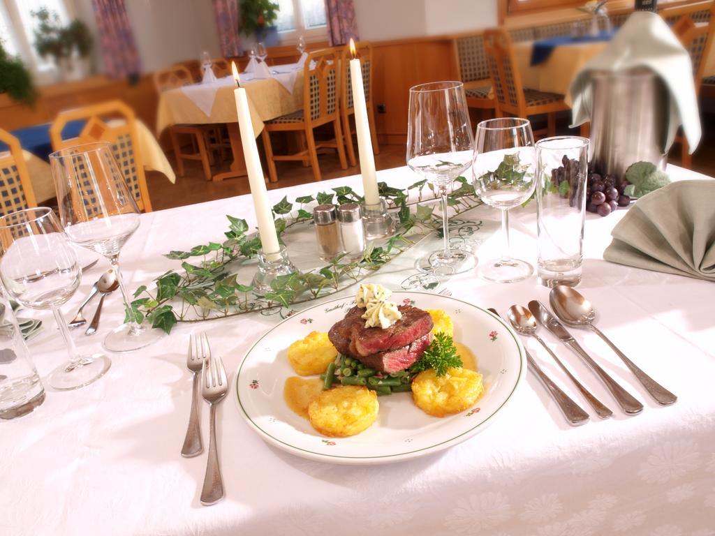Fruehstueckspension Wiesenhaus Miesenbach  エクステリア 写真